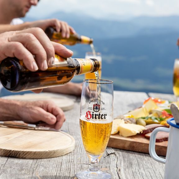 Hirter Blog Jahreszeiten Sommerbier Jause