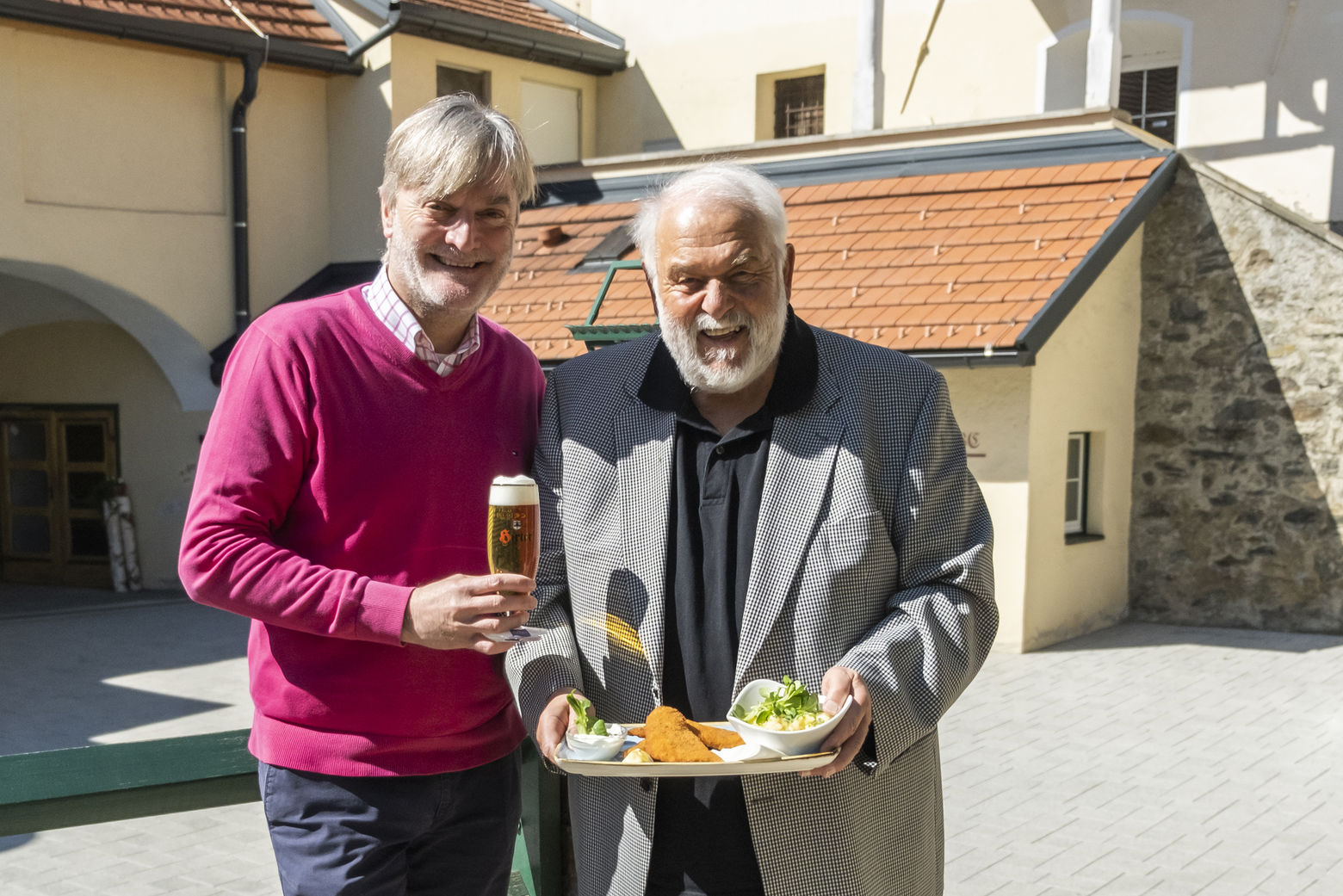 Hirter BK Stadtgrabenforelle 2023 Schnitzler Koschitz c Privatbrauerei Hirt