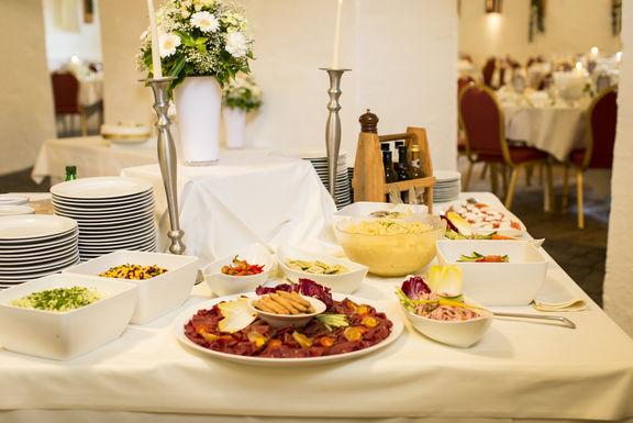 Hirter Braukeller Malztenne Buffet Hochzeit